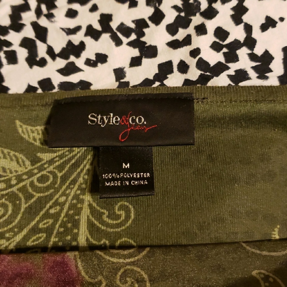 Size medium top - Picture 3 of 6